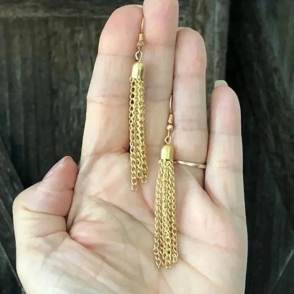 Gold Tone Tassel Drop Fringe Earrings NWT - Picture 1 of 3